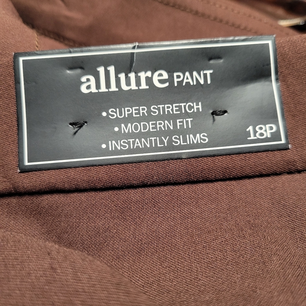 Alfred Dunner Women's Brown Straight-Leg Trousers Size 18P Stretchy Pull-On - Picture 4 of 5